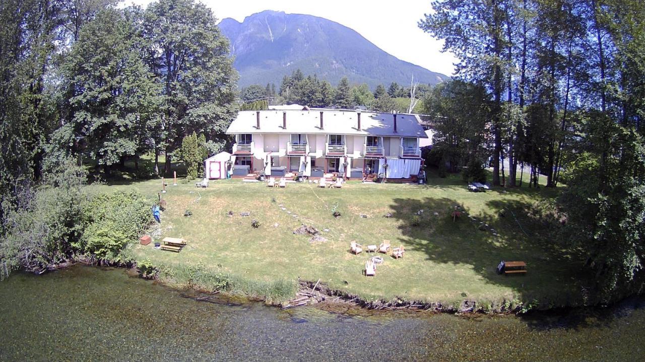Moon River Suites #1 North Bend Exterior foto