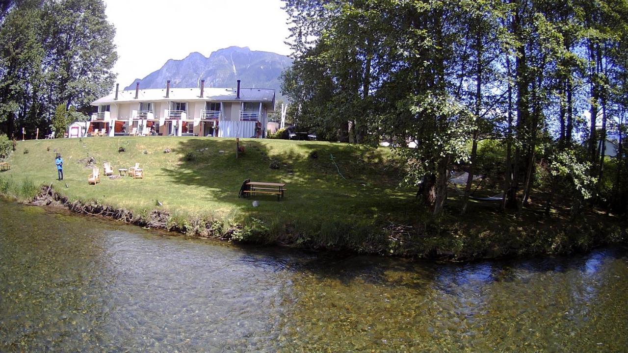 Moon River Suites #1 North Bend Exterior foto