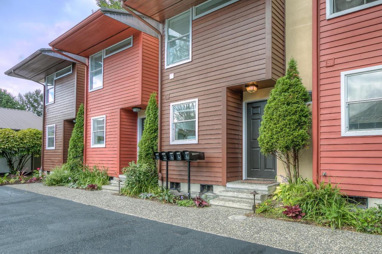 Moon River Suites #1 North Bend Exterior foto
